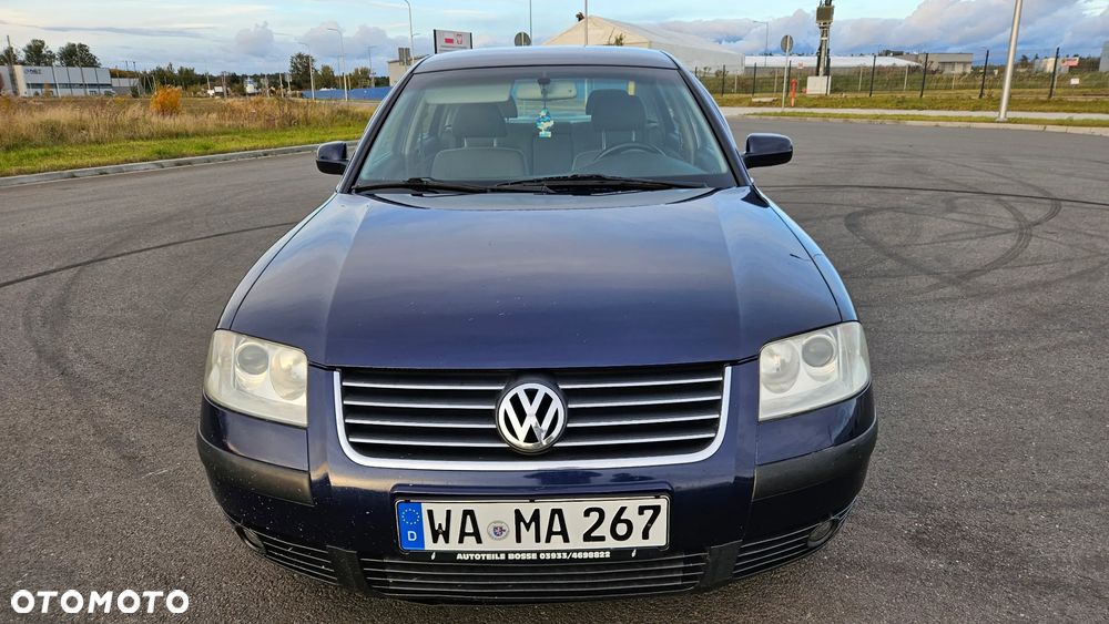 Volkswagen Passat 1.8T Basis - 16