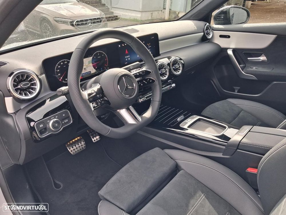 Mercedes-Benz A 180 - 11