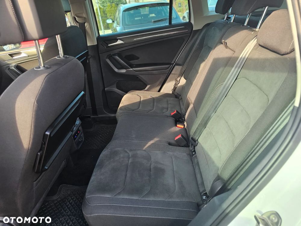 Volkswagen Tiguan 2.0 TDI SCR 4MOTION DSG Highline - 16