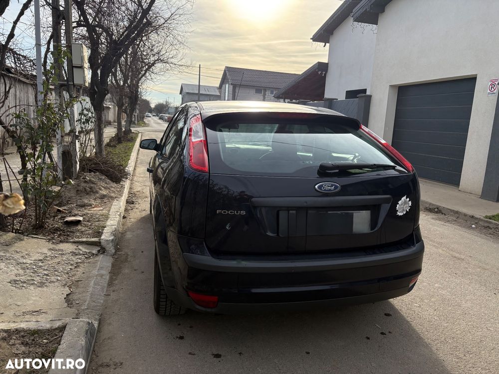 Ford Focus 1.6i 16V - 6