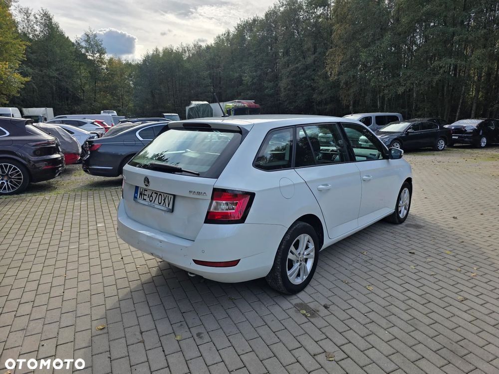 Skoda Fabia 1.0 TSI Ambition Plus - 4
