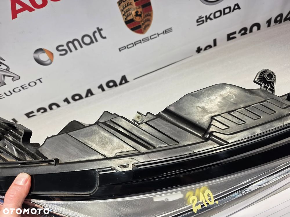 MG 5 MG5 II 2EV 20- PRAWY FULL LED SAIC LIGHT TECHNOLOGY NIEBIESKA PRAWA LAMPA PRZEDNIA PRZÓD , NR AUKCJI LPP210 - 9