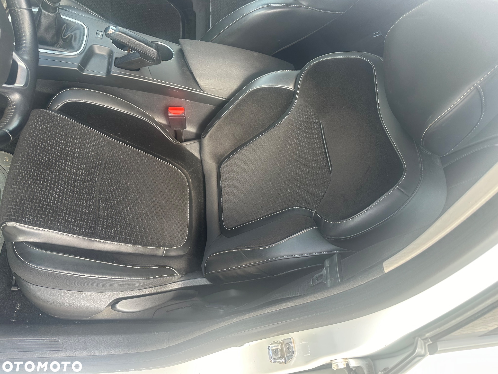 Renault Megane 1.5 dCi Energy Bose EU6 - 13