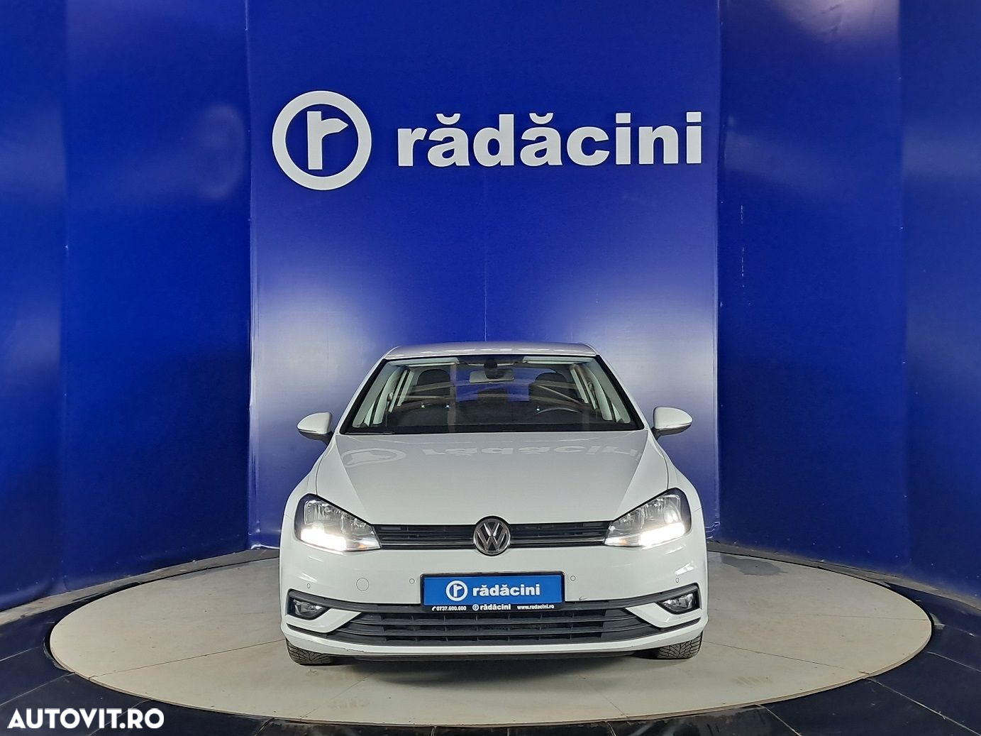 Volkswagen Golf - 16
