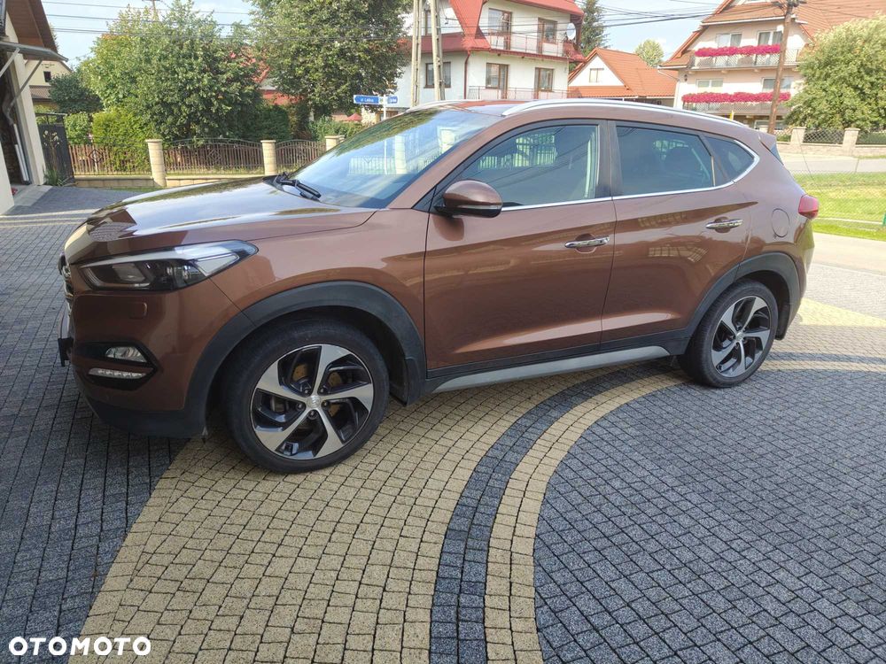 Hyundai Tucson - 1