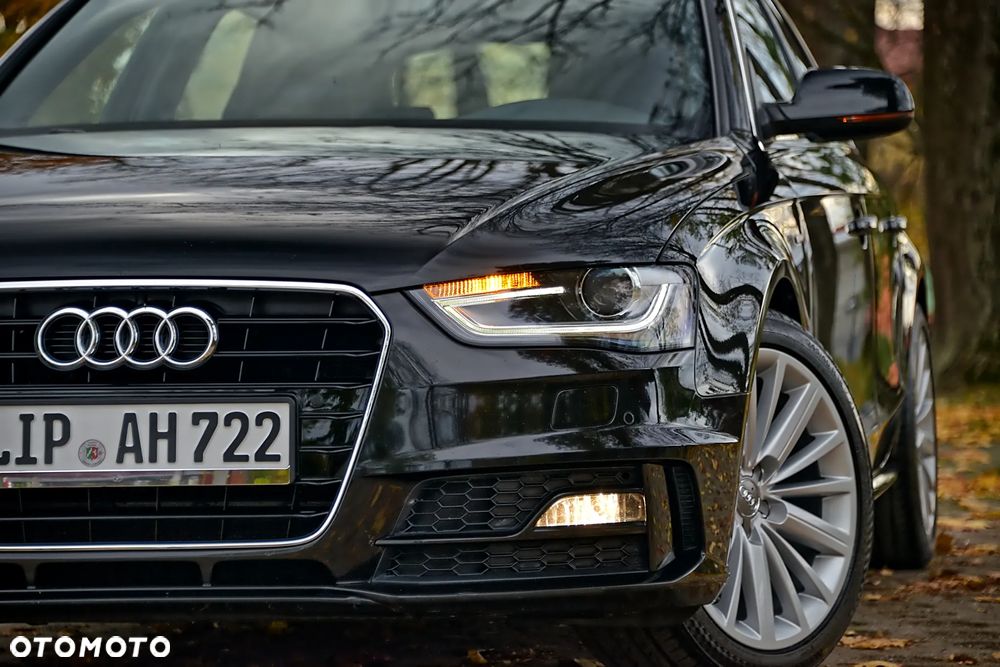 Audi A4 Avant 2.0 TDI DPF S line Sportpaket - 11