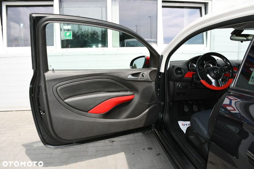 Opel Adam 1.2 - 30