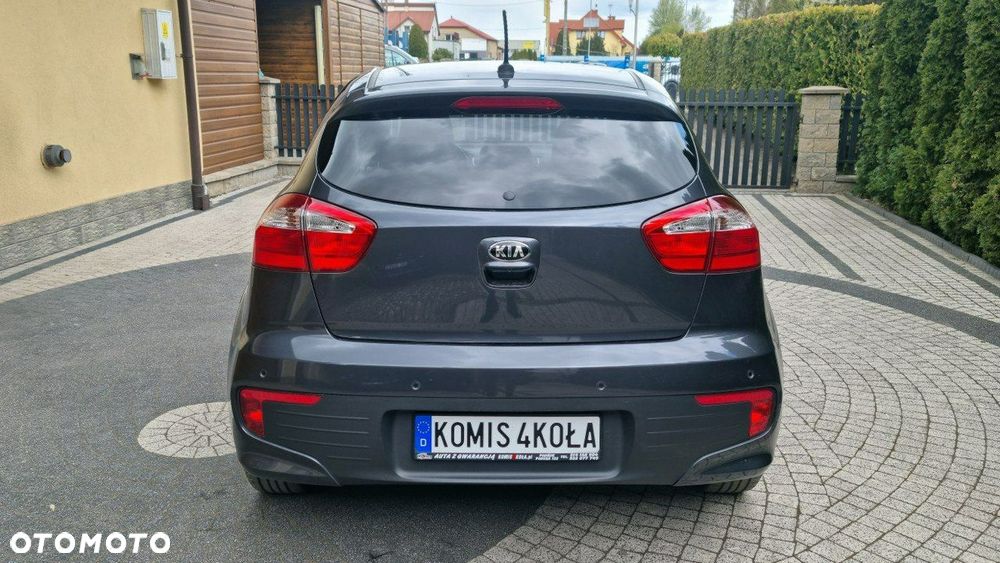Kia Rio - 5