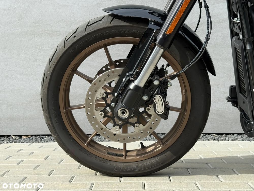 Harley-Davidson Softail Low Rider - 10