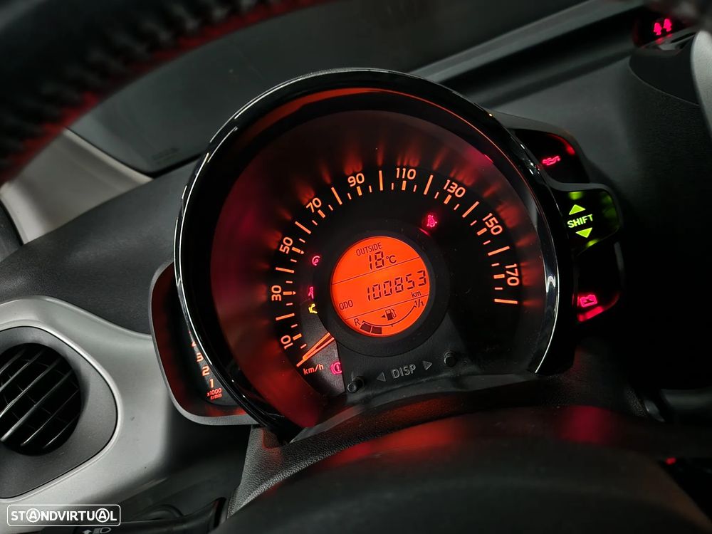 Toyota Aygo 1.0 X-Play+X-Touch - 12