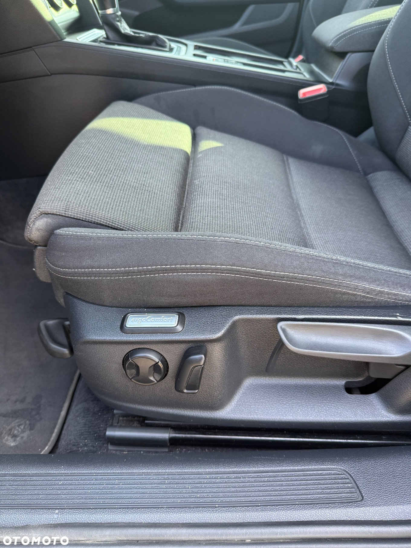 Volkswagen Passat 2.0 TDI EVO Essence DSG - 19
