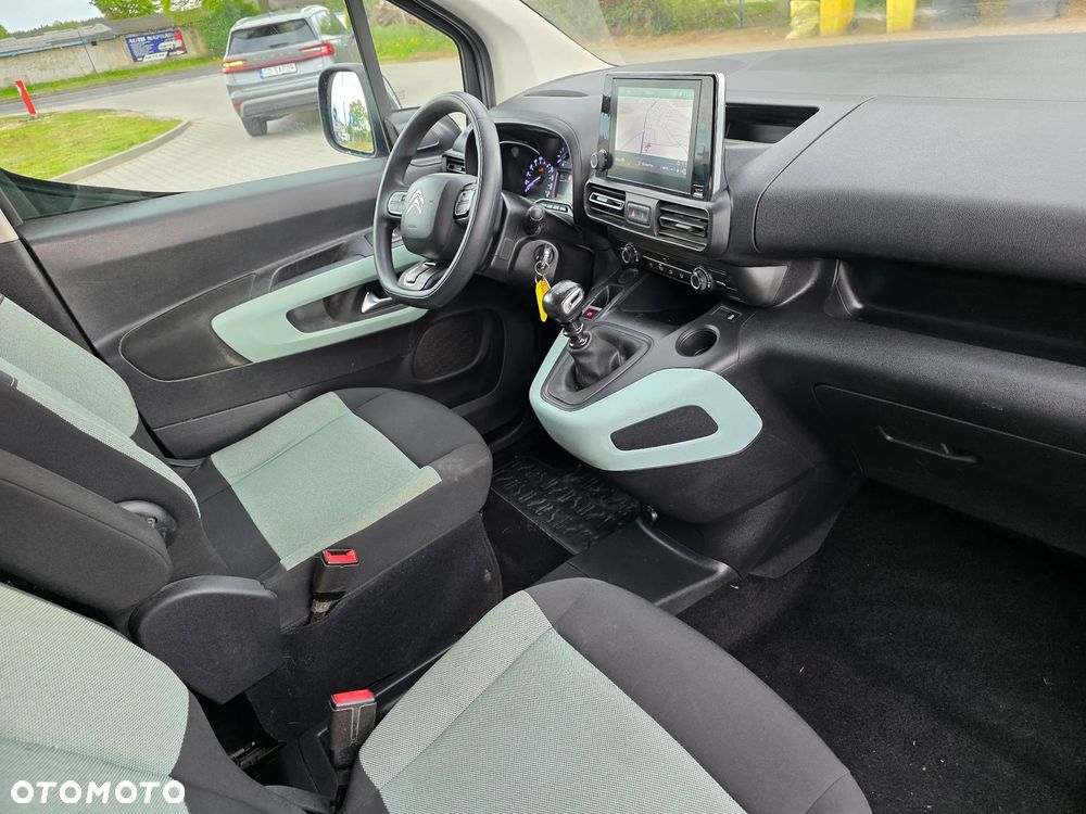 Citroën Berlingo XL PureTech 110 FEEL - 10