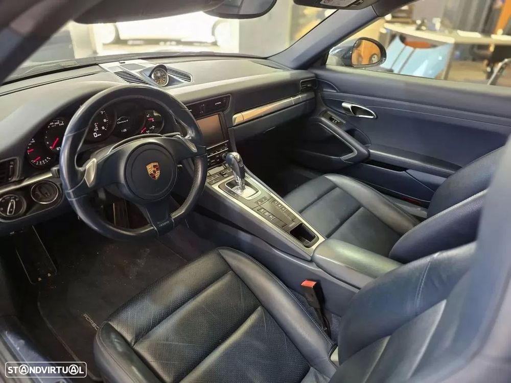 Porsche 911 (991) Carrera 4 PDK - 13