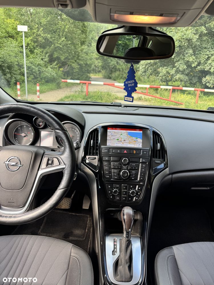 Opel Astra 2.0 CDTI Cosmo - 2
