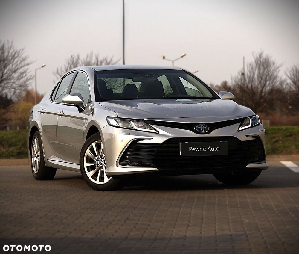 Toyota Camry 2.5 Hybrid Comfort CVT - 1