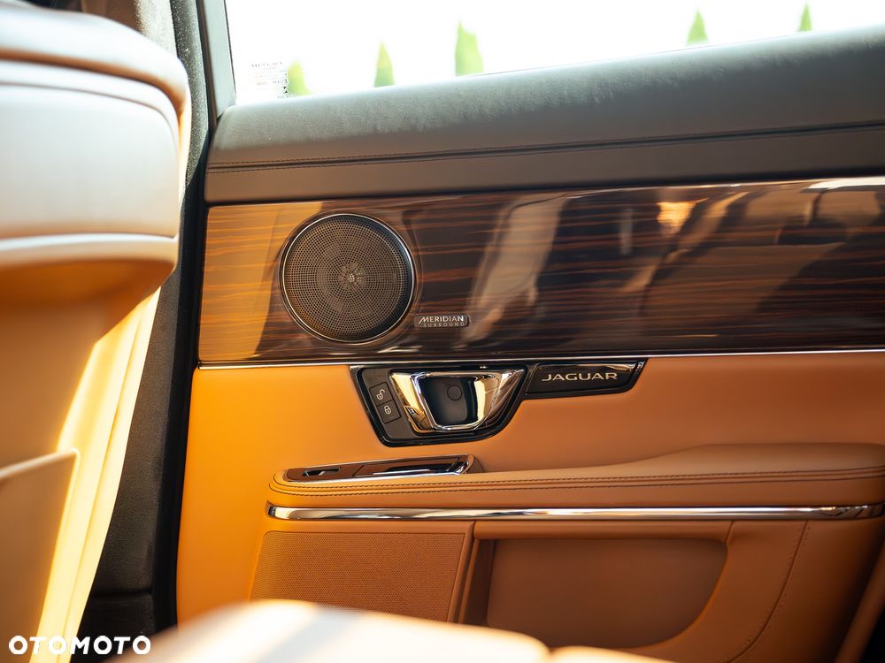 Jaguar XJ 3.0 V6 Kompressor AWD Portfolio - 9