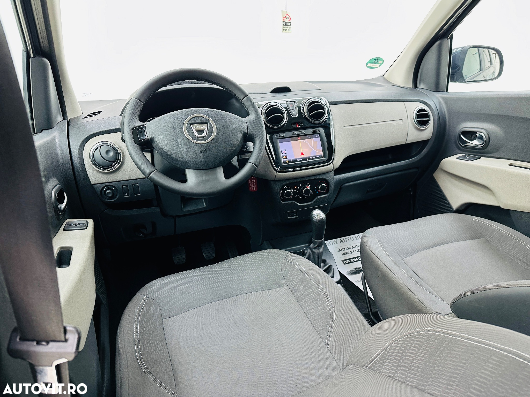 Dacia Lodgy - 23