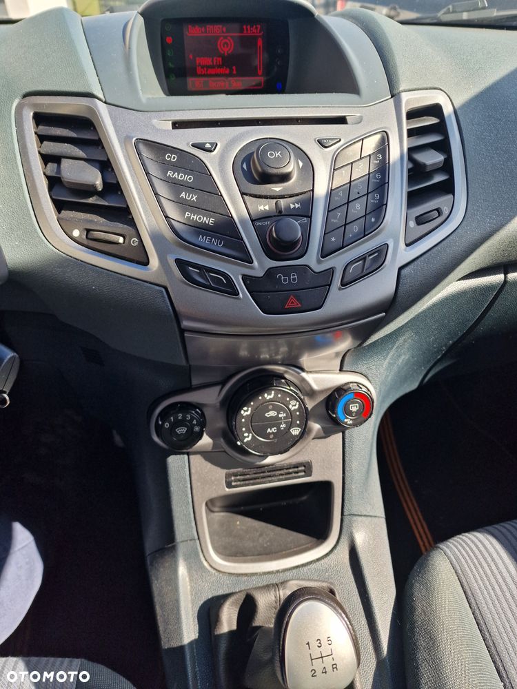 Ford Fiesta - 9