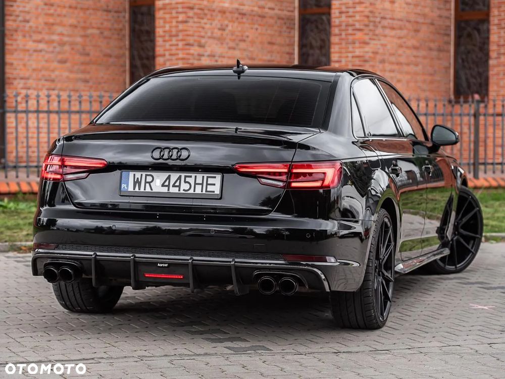 Audi A4 Limousine - 5