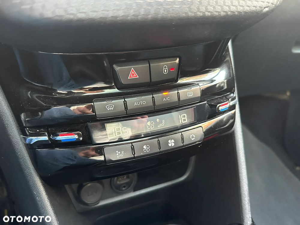 Peugeot 2008 1.2 Pure Tech Crossway S&S - 18