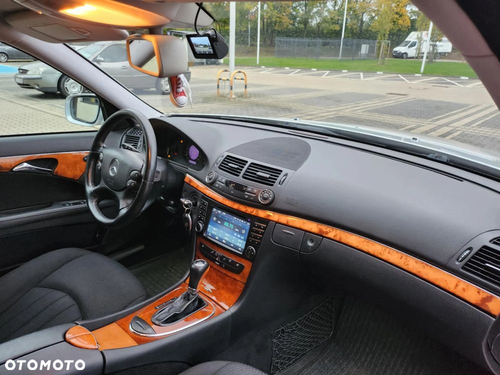 Mercedes-Benz Klasa E - 9