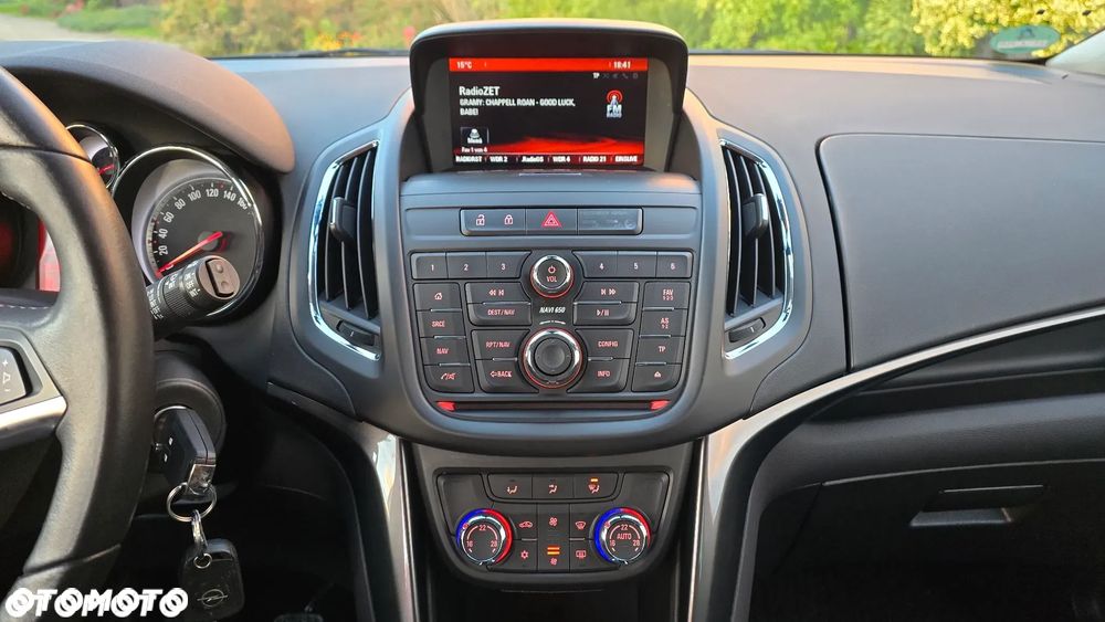 Opel Zafira - 16