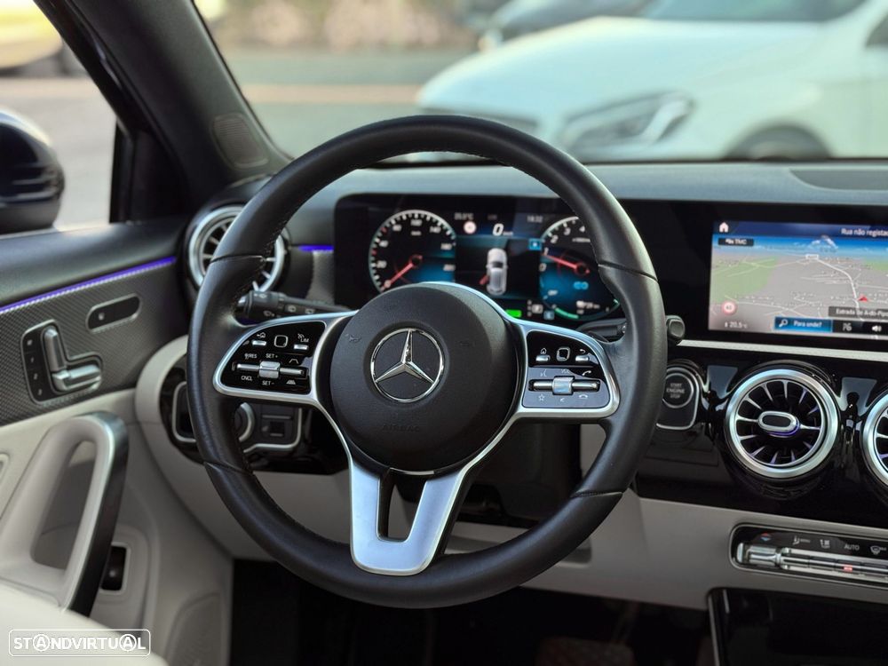 Mercedes-Benz A 250 - 13