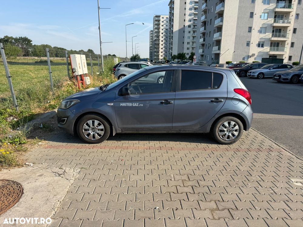 HYUNDAI i20 2012 — imagine 13