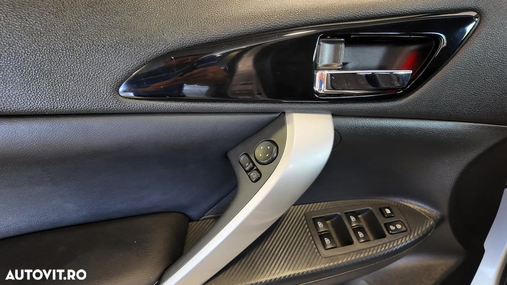 Mitsubishi Eclipse-Cross Plug-In Hybrid 4WD Plus - 21