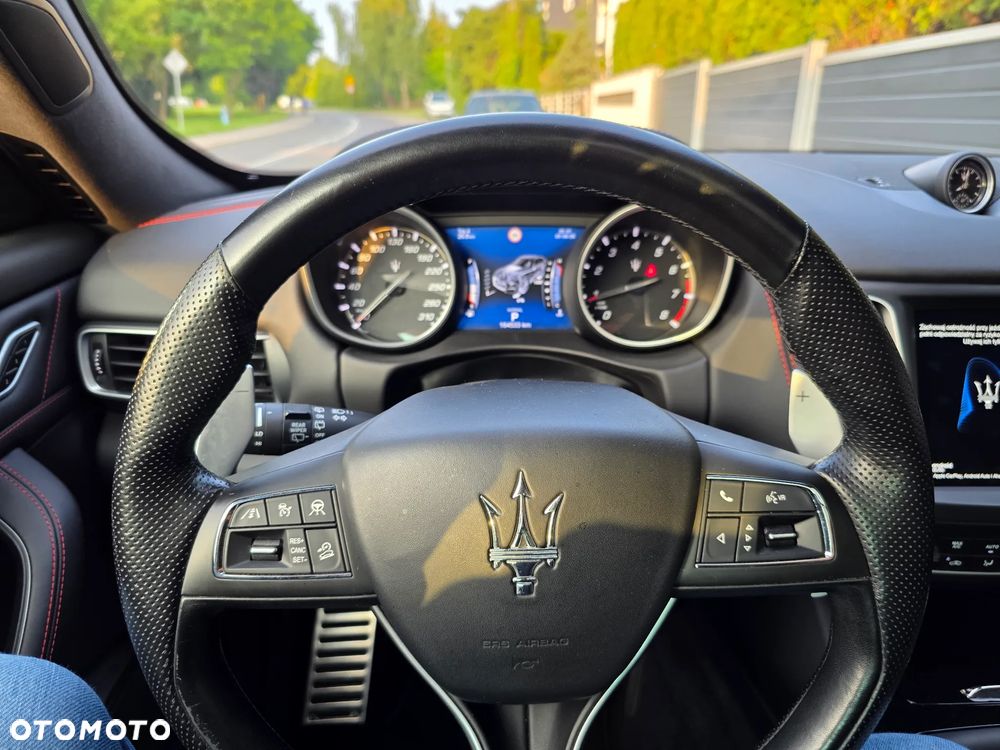 Maserati Levante S Q4 - 38