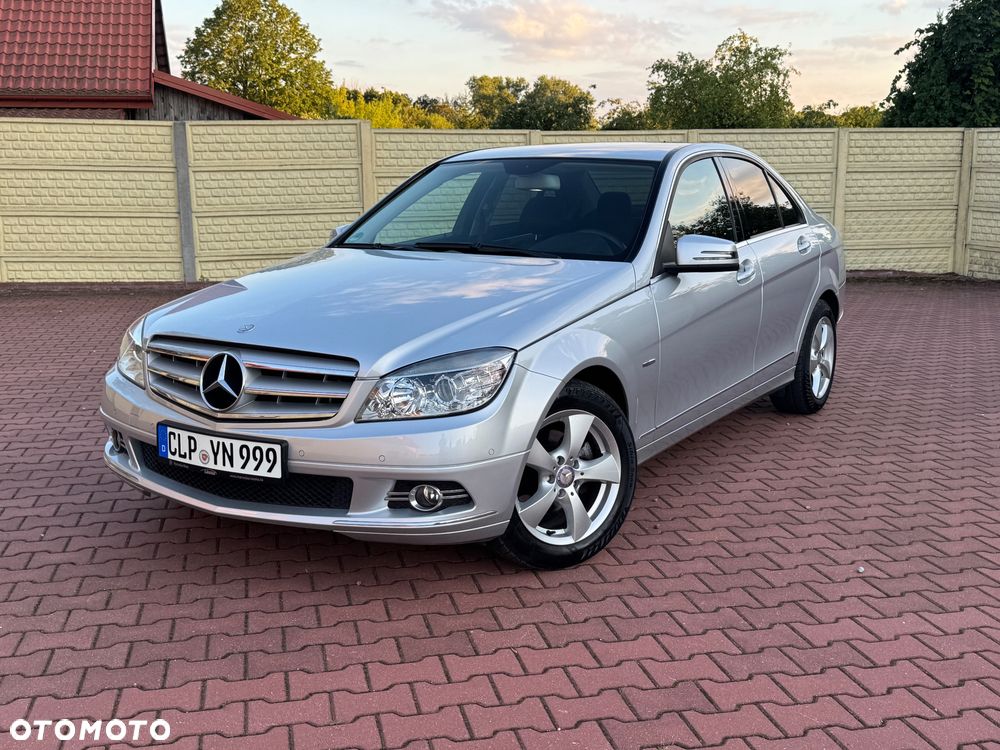 Mercedes-Benz Klasa C 180 CGI Automatik BlueEFFICIENCY Avantgarde - 8