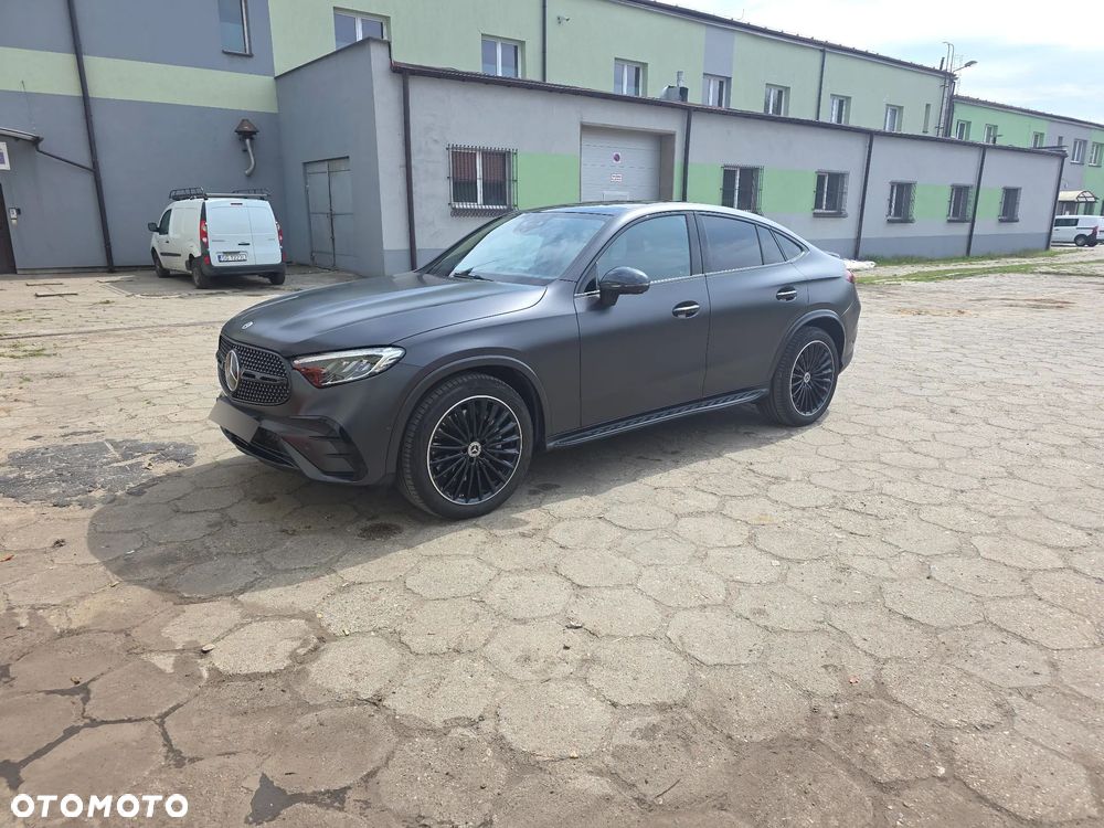 Mercedes-Benz GLC - 1