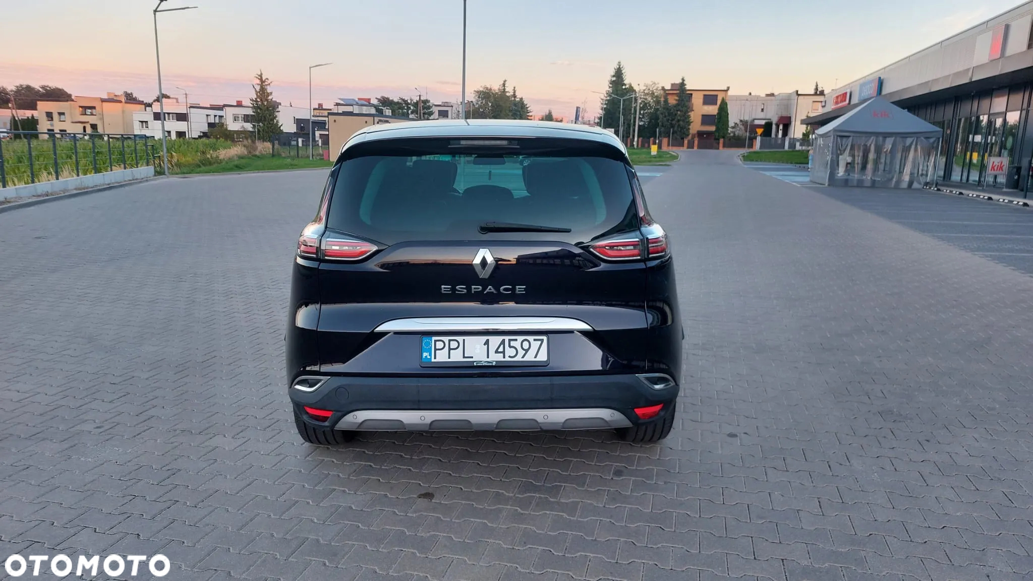 Renault Espace 1.6 dCi Energy Initiale Paris EDC 7os - 6