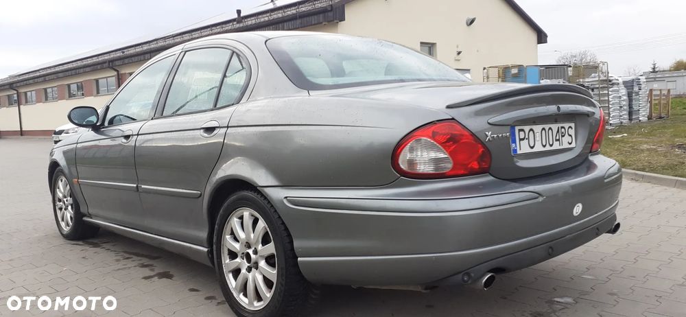 Jaguar X-Type 2.5 V6 4x4 - 7