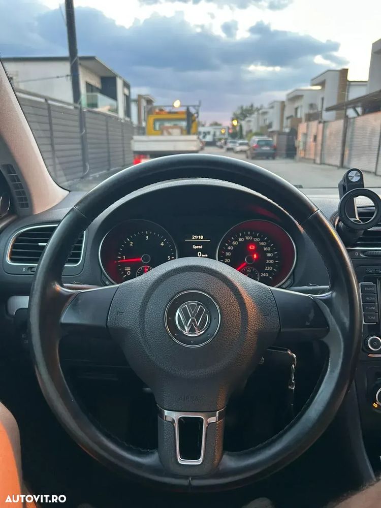Volkswagen Golf 2.0 TDI Comfortline 4Motion - 10