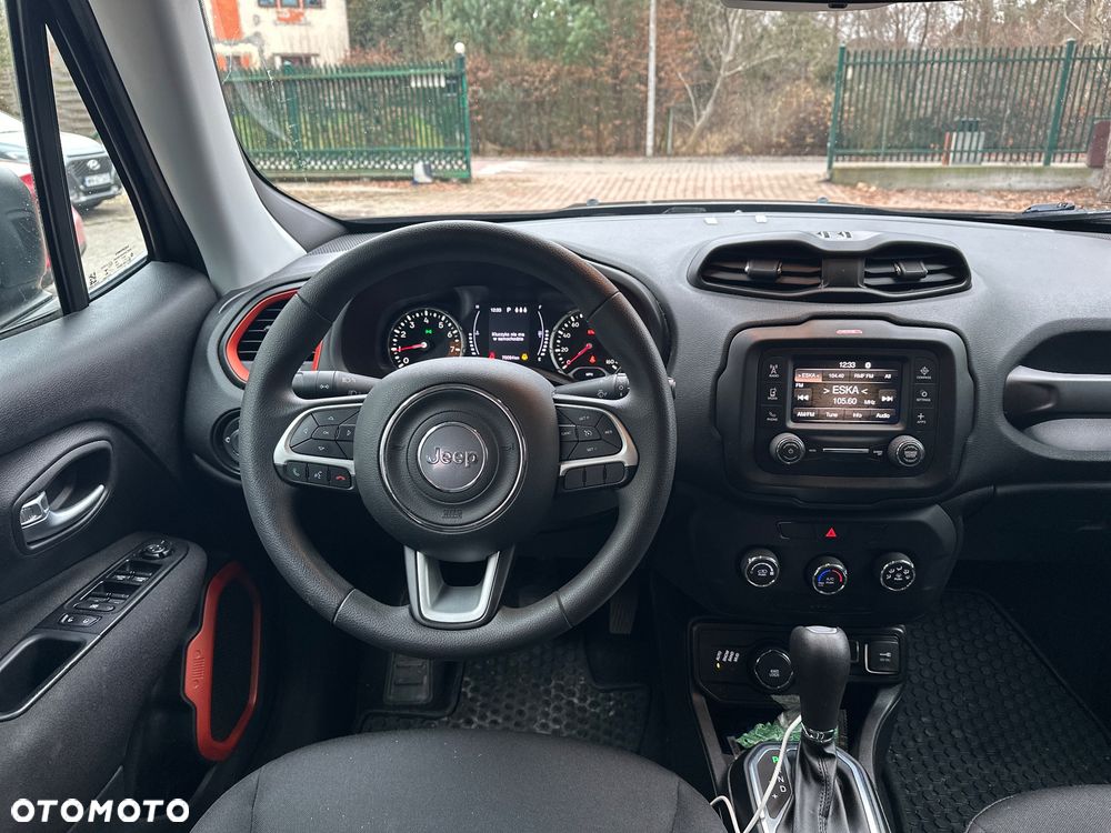 Jeep Renegade - 19