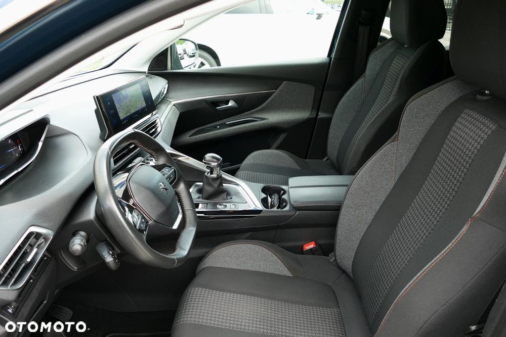 Peugeot 5008 1.2 PureTech Access S&S - 29