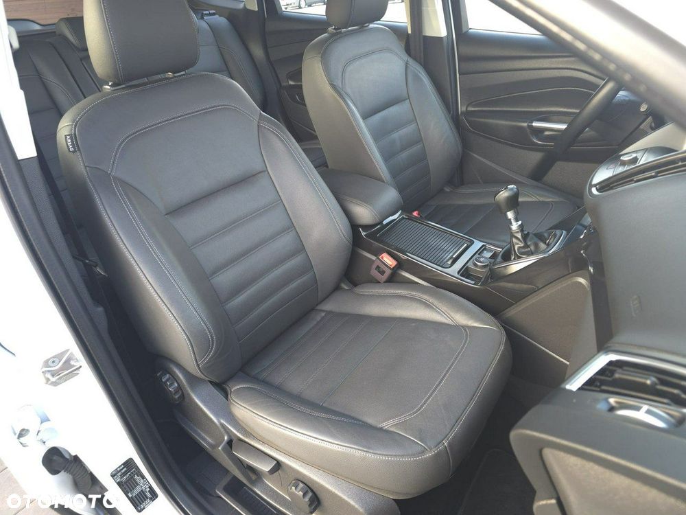Ford Kuga - 15