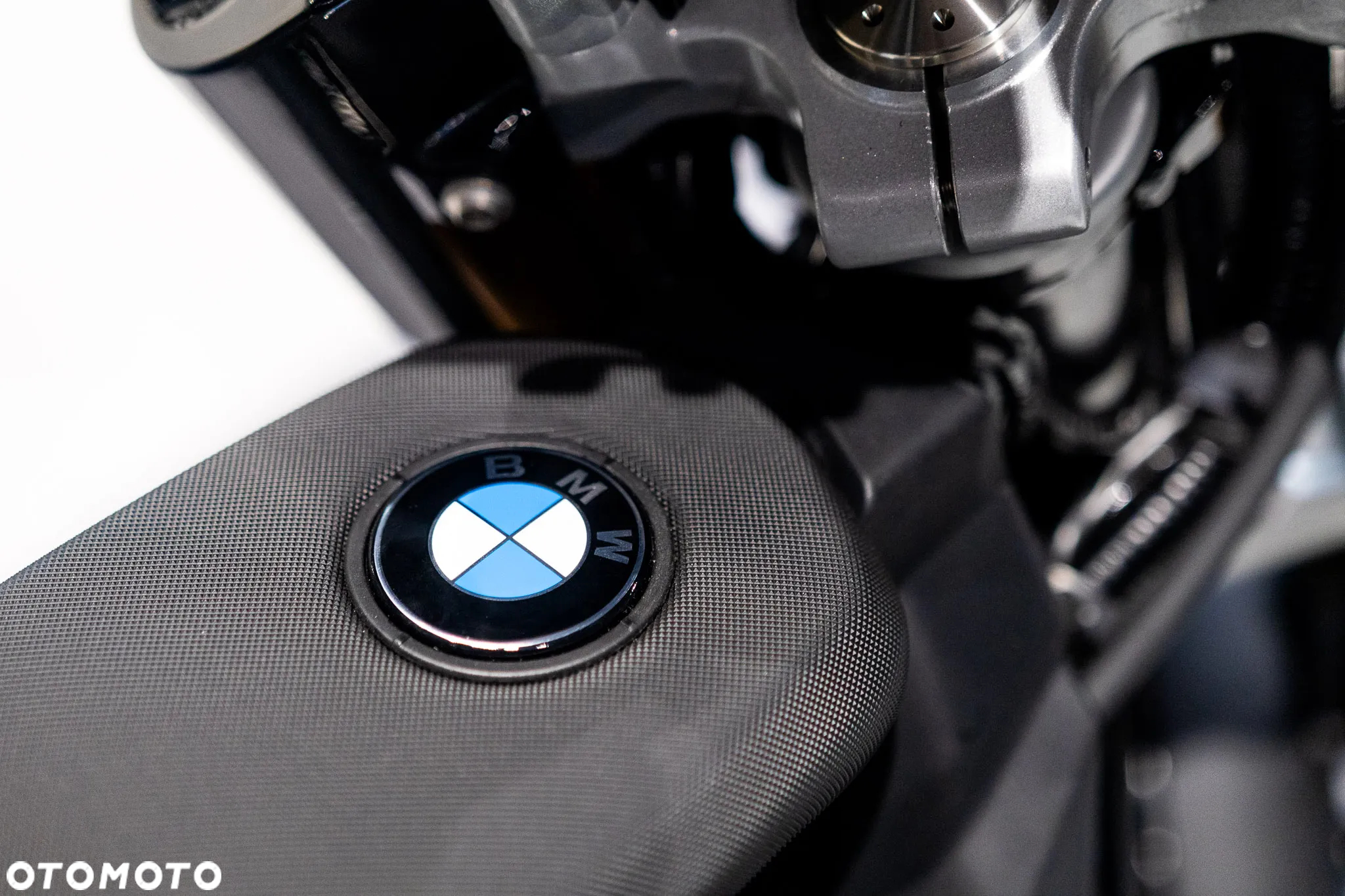BMW CE 02 - 10