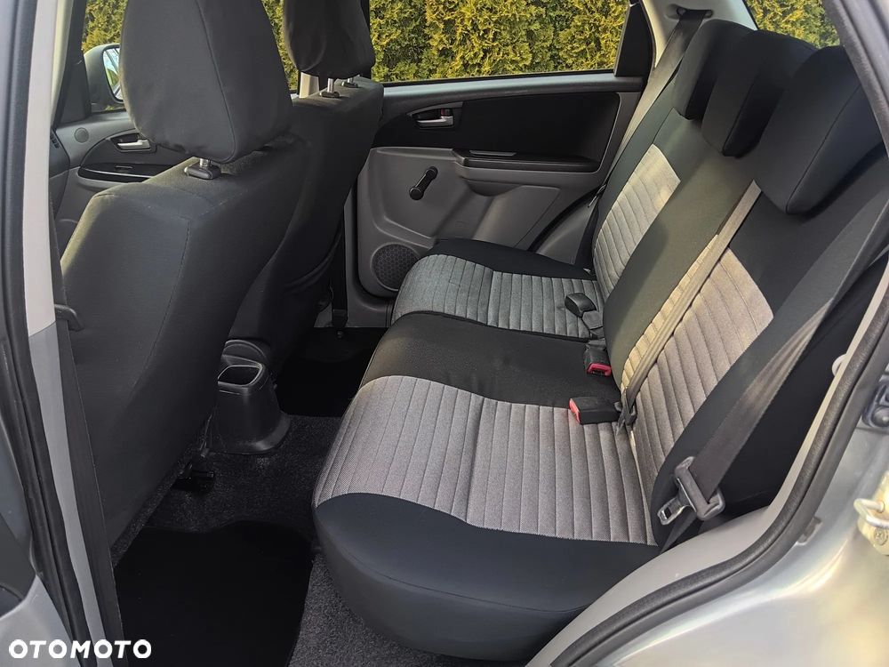 Suzuki SX4 - 14