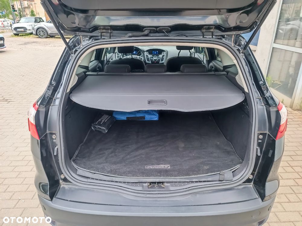 Ford Focus 1.6 EcoBoost Titanium - 28