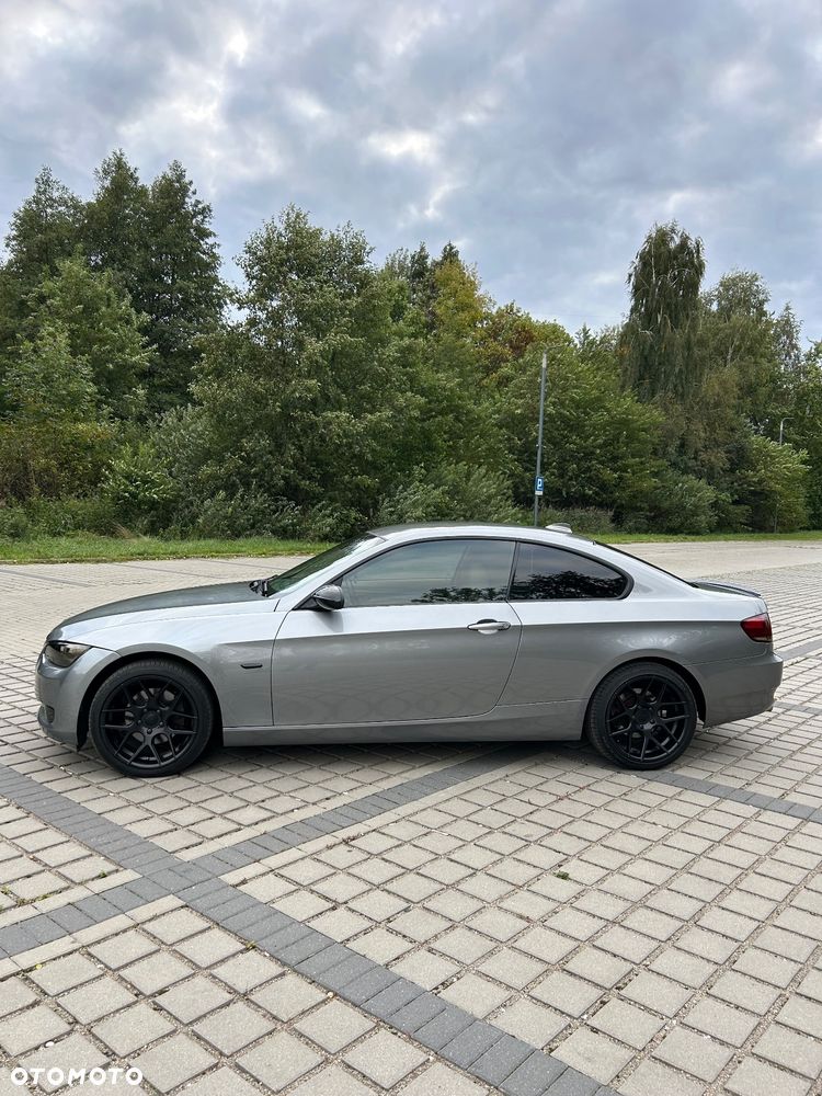 BMW Seria 3 320d Coupe - 2