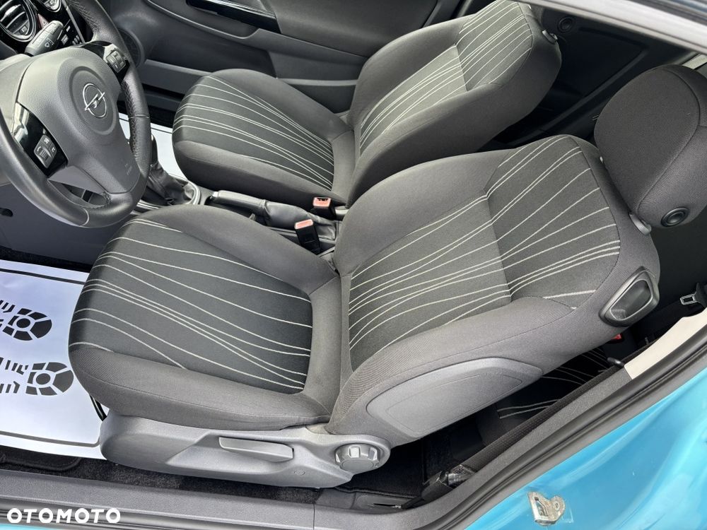Opel Corsa 1.2 16V - 12