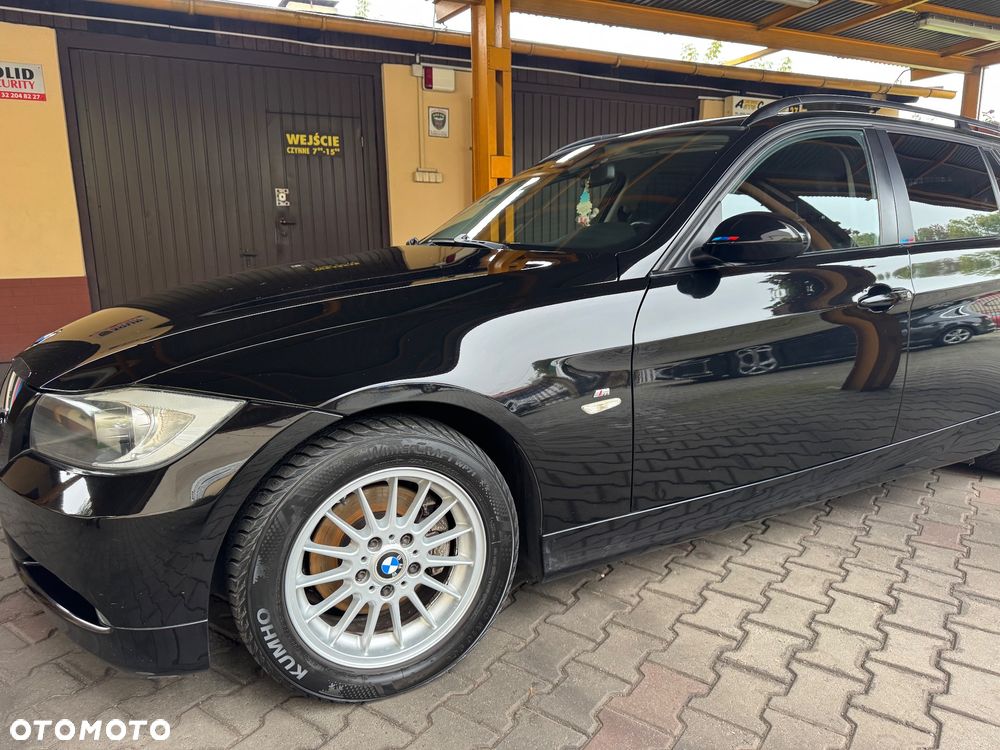 BMW Seria 3 318i - 2