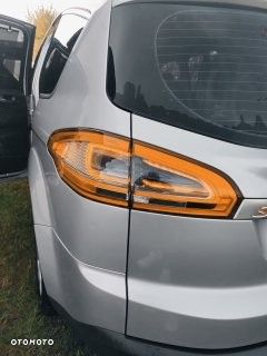 Ford S-Max - 33