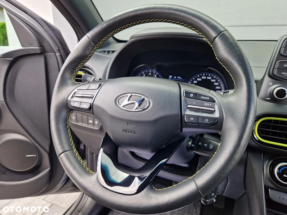 Hyundai Kona 1.6 T-GDI DCT 4WD Unique - 24