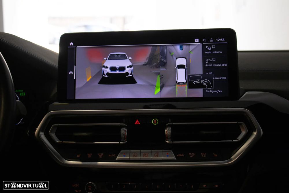 BMW iX3 M Sport Impressive - 32