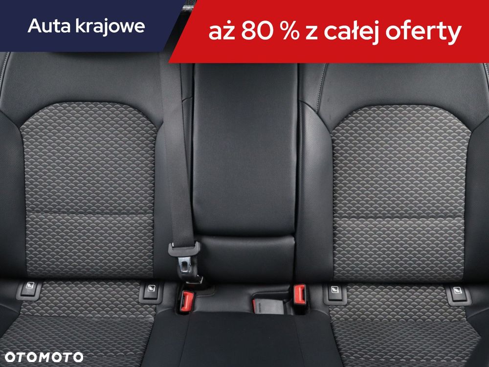 Kia Ceed - 12
