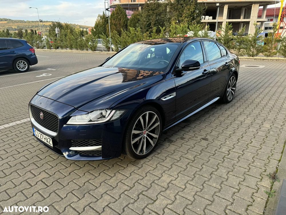 Jaguar XF 25d AWD R-Sport - 2