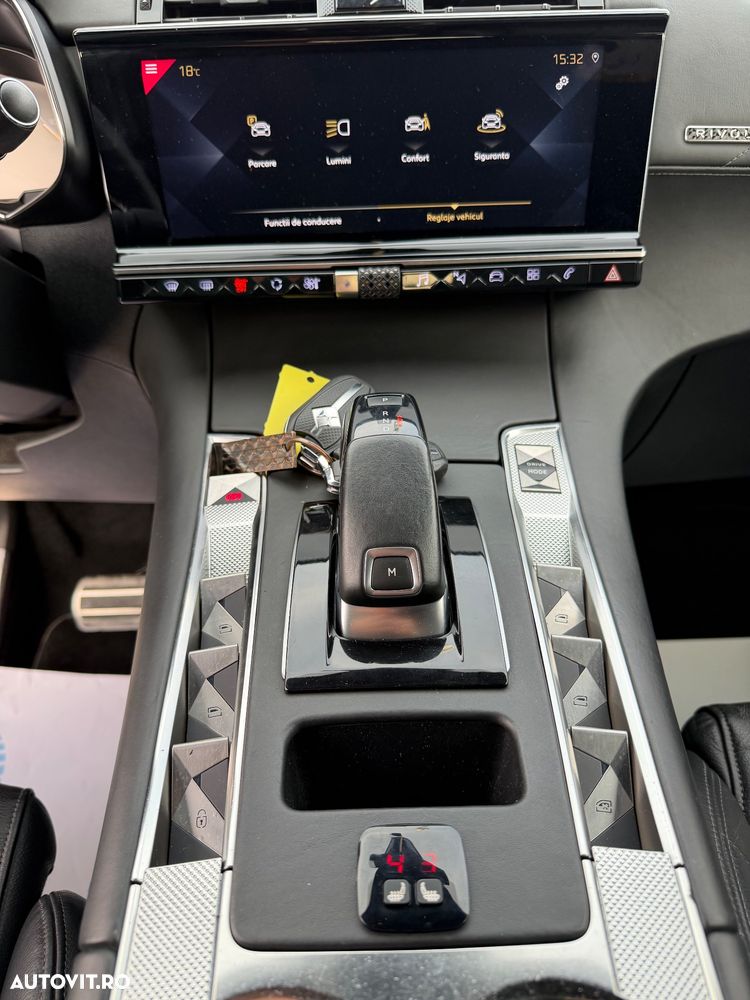 DS Automobiles DS 7 Crossback - 33